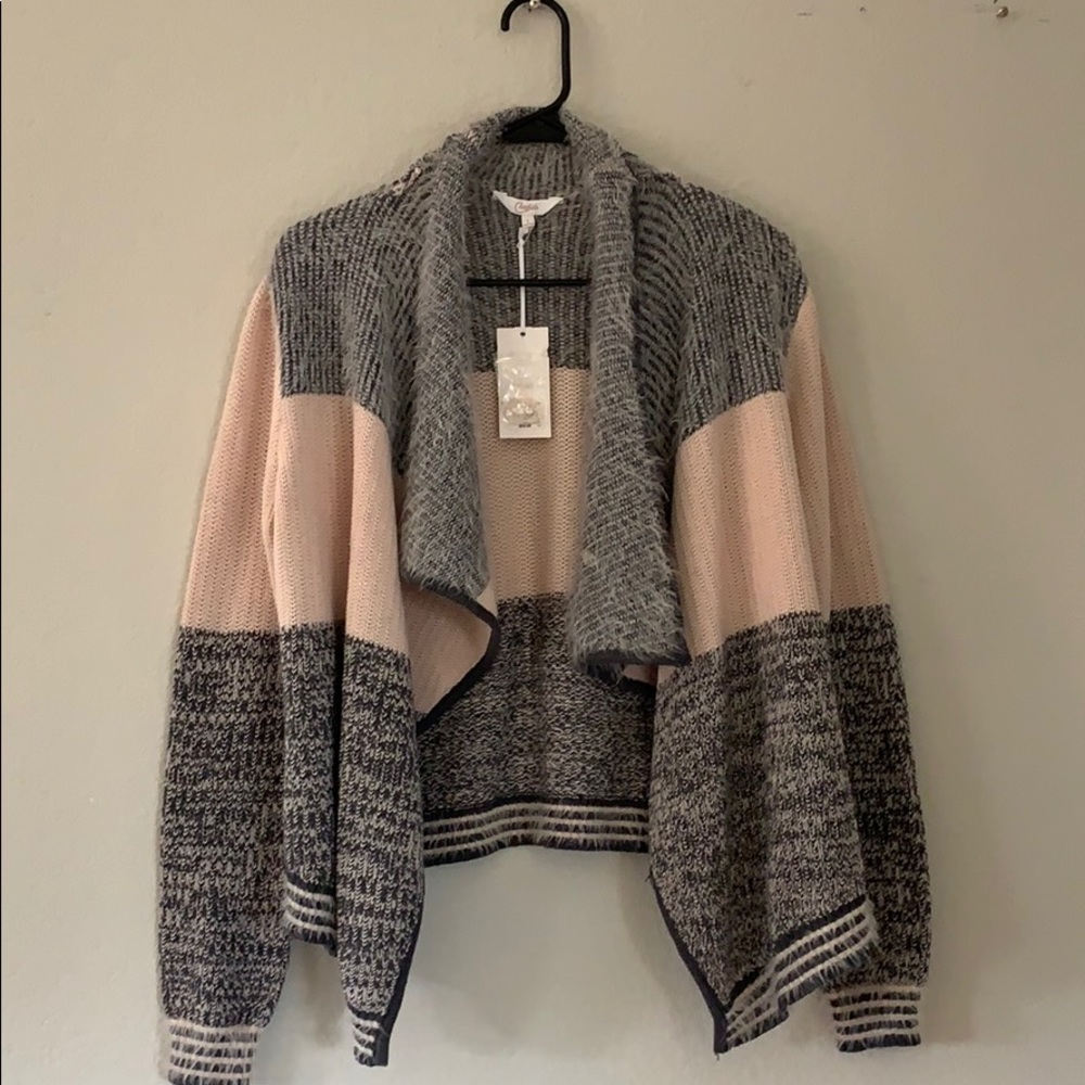 Fuzzy Grey and light pink sweater (open front)